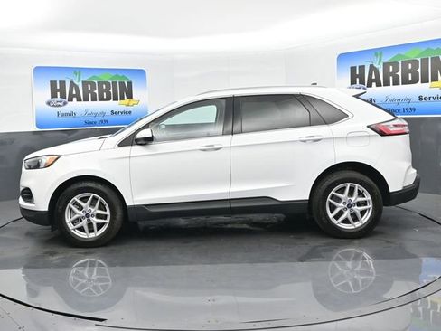 Used 2022 Ford Edge SEL w/ Convenience Package AWD/4WD image 2