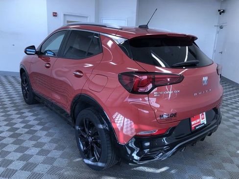 Used 2024 Buick Encore GX Sport Touring image 13