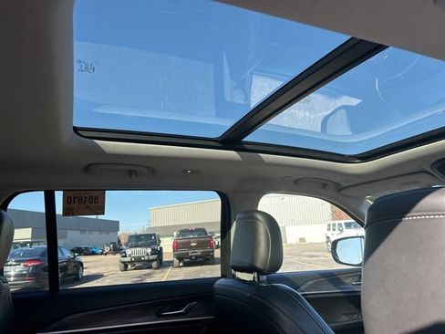 Used 2021 Jeep Grand Cherokee L Limited w/ Trailer Tow Package image 10