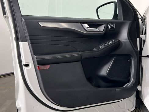 Used 2021 Ford Escape Titanium w/ Class II Trailer Tow Package image 20