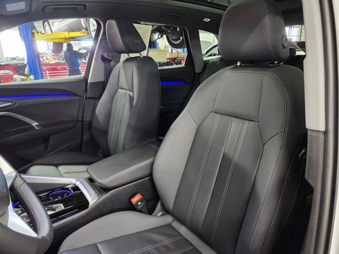 Certified 2025 Audi Q5 Premium Plus w/ Premium Plus image 10