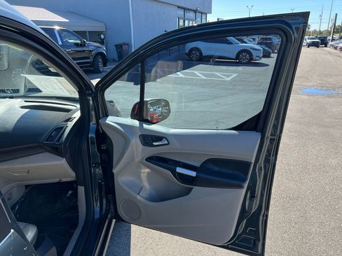 Used 2017 Ford Transit Connect XLT image 44