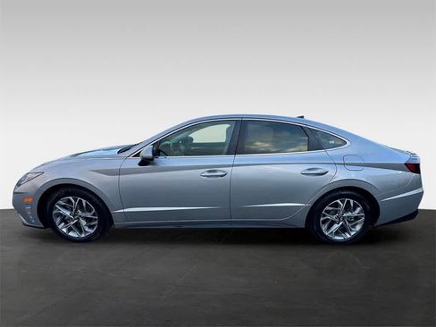Used 2020 Hyundai Sonata SEL w/ Convenience Package image 3