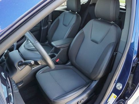 Used 2022 Buick Encore GX Select w/ Advanced Technology Package FWD image 17