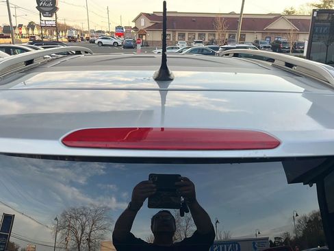 Used 2015 Jeep Renegade Limited image 5