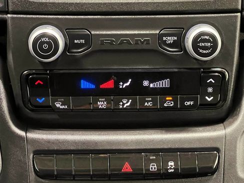 Used 2023 RAM ProMaster 3500 FWD image 24