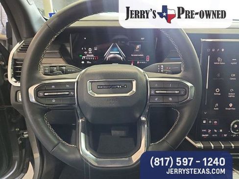 Used 2025 GMC Acadia Denali FWD image 14
