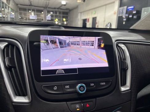 Used 2024 Chevrolet Malibu LT image 25