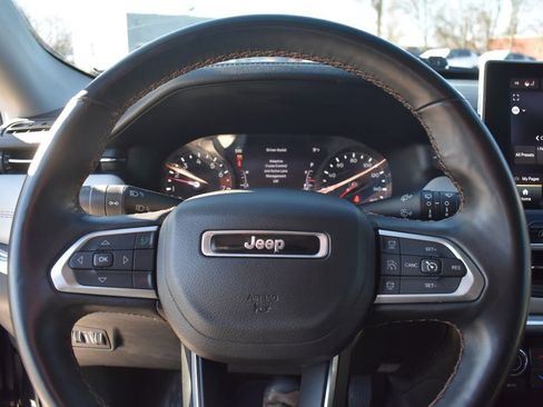 Used 2022 Jeep Compass Limited image 31