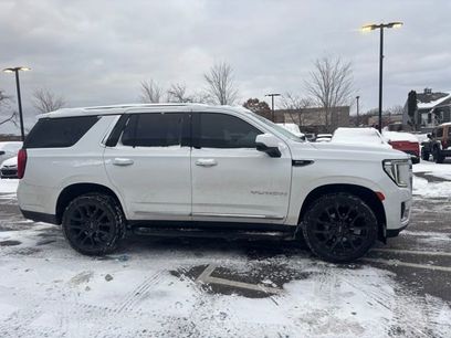 Used 2022 GMC Yukon SLT w/ SLT Premium Package