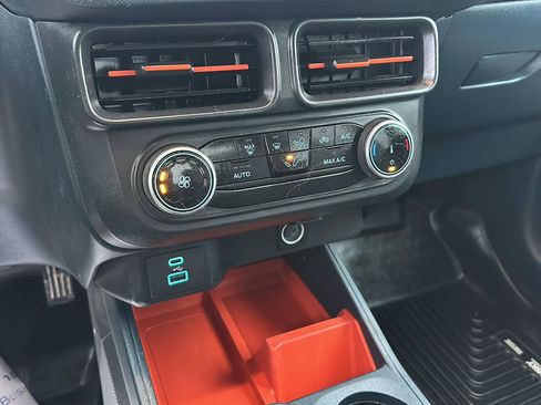 Used 2024 Ford Maverick XLT image 27