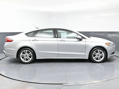 Used 2018 Ford Fusion S image 8