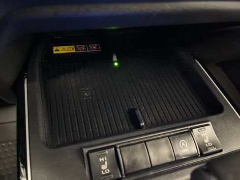 Certified 2026 Toyota Corolla Cross XLE FWD image 30
