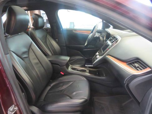 Used 2018 Lincoln MKC Reserve w/ Lincoln MKC Climate Package image 26