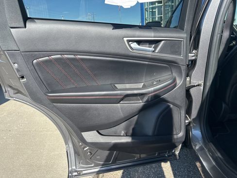 Used 2022 Ford Edge ST-Line w/ Class II Trailer Tow Package AWD/4WD image 24