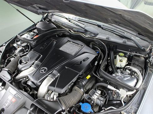 Used 2017 Mercedes-Benz E 550 E 550 image 19