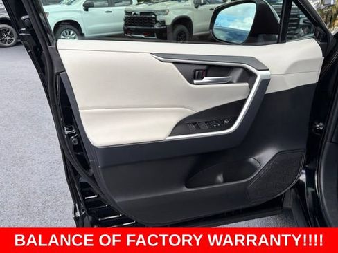 Used 2024 Toyota RAV4 XLE w/ Convenience Package FWD image 12