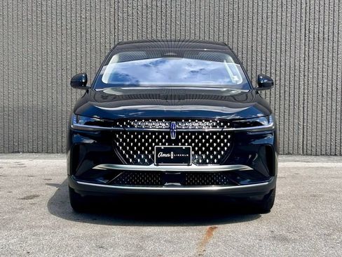 New 2026 Lincoln Nautilus Premier AWD/4WD image 9