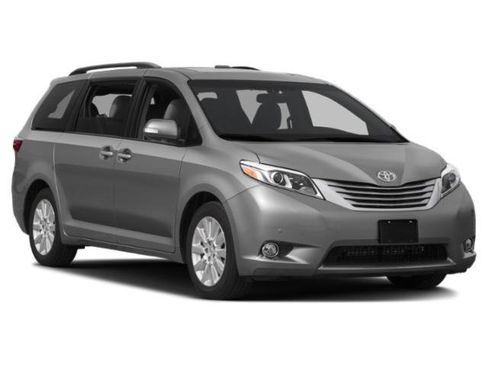 Used 2015 Toyota Sienna XLE Premium FWD image 6