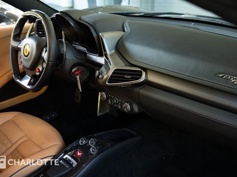 Used 2010 Ferrari 458 Italia Coupe image 34