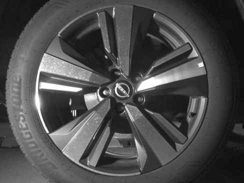 Used 2026 Nissan Rogue SL FWD image 18