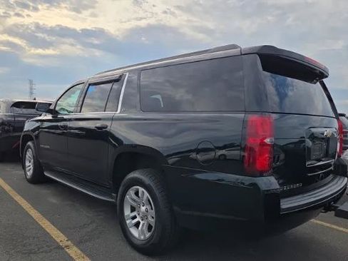 Used 2020 Chevrolet Suburban LT AWD/4WD image 2