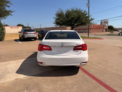 Used 2016 Acura RLX w/ Technology Package FWD image 4