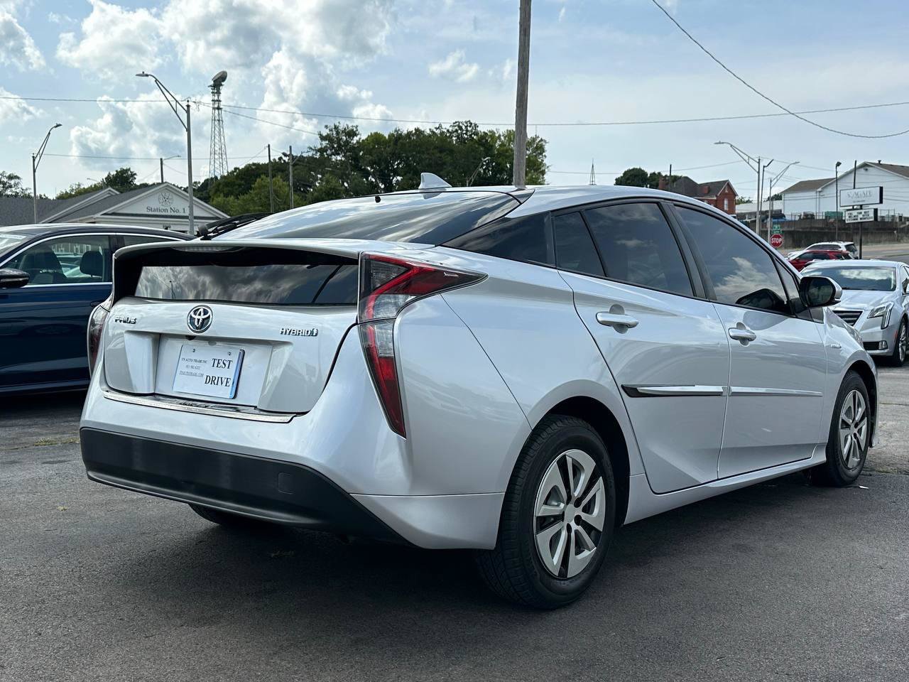 Used 2016 Toyota Prius Two w/ Protection Package FWD image 10