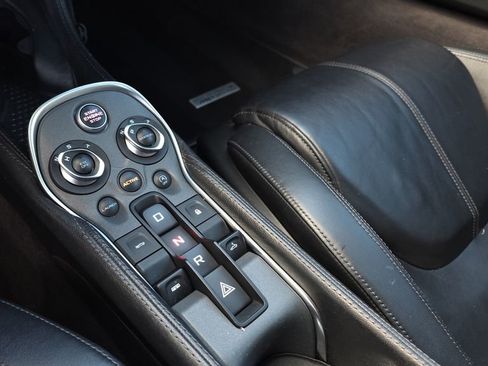 Used 2018 McLaren 570S Base image 30