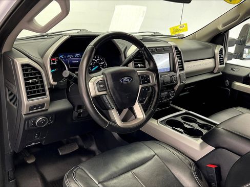 Used 2020 Ford F250 Lariat w/ Lariat Value Package image 14