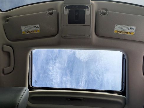 Used 2022 Honda Civic Touring image 26