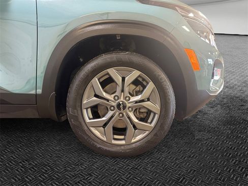 Certified 2024 Kia Seltos S image 11