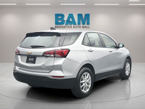 Certified 2022 Chevrolet Equinox LS AWD/4WD image 25