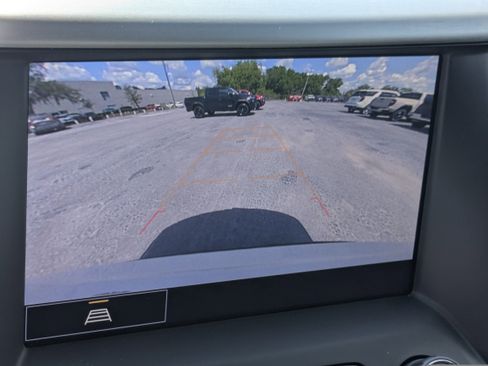 Used 2023 GMC Acadia SLT w/ LPO, Floor Liner Package FWD image 22