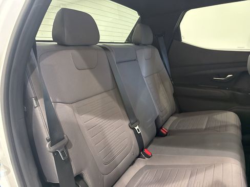 Used 2024 Hyundai Santa Cruz SEL image 15