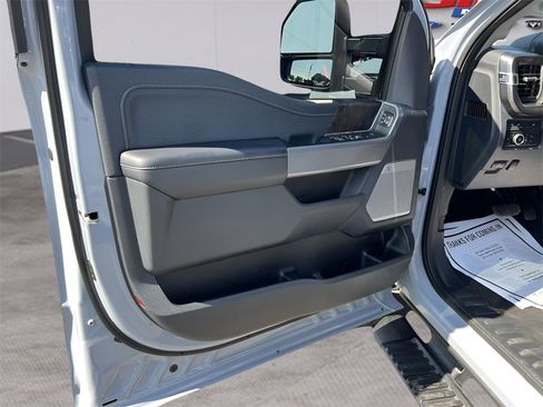 Used 2024 Ford F250 Lariat w/ Sport Appearance Package image 14