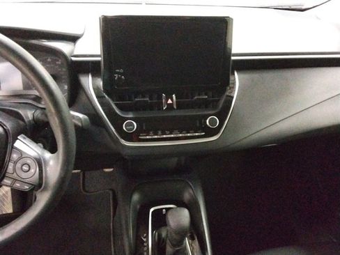 Used 2023 Toyota Corolla LE FWD image 12