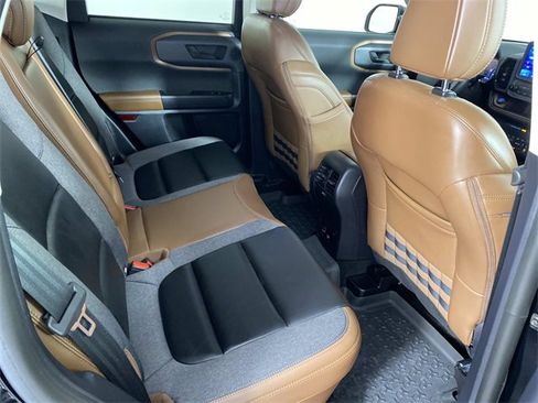 Used 2024 Ford Bronco Sport Outer Banks w/ Tech Package image 12