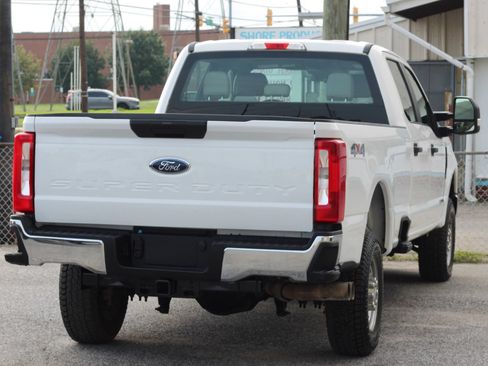 Used 2019 Ford F250 XL w/ Power Equipment Group AWD/4WD image 7