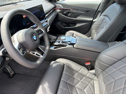 New 2027 BMW 540i xDrive w/ Executive Package AWD/4WD image 4