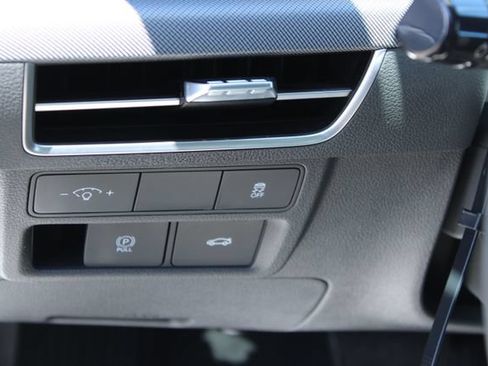 Used 2025 Hyundai Sonata SEL FWD image 10