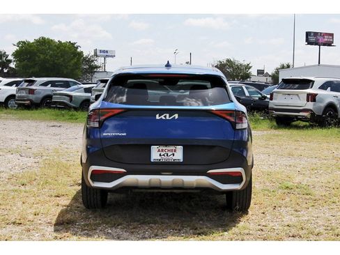 Certified 2024 Kia Sportage EX FWD image 4