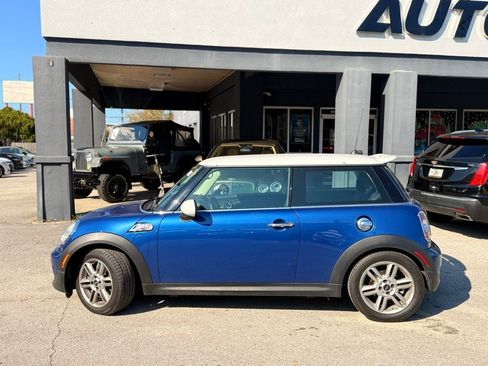 Used 2013 MINI Cooper S image 3