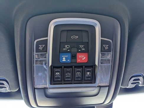 Used 2019 RAM 1500 Limited image 64