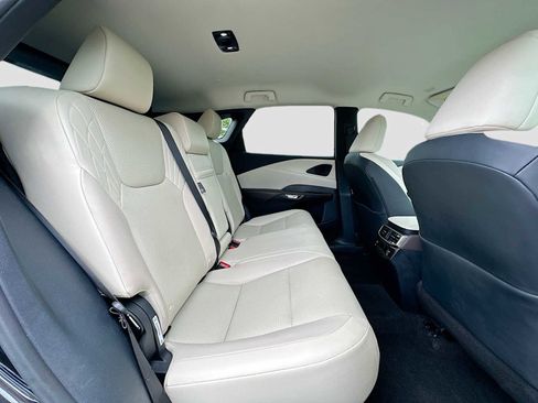 Used 2024 Lexus RX 350 FWD w/ Technology Package image 27