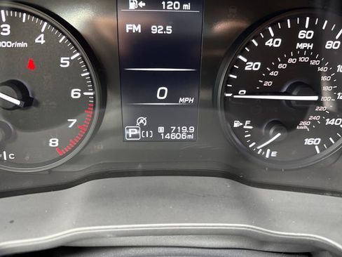 Used 2024 Subaru Crosstrek 2.0i AWD/4WD image 21