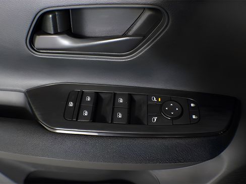 Used 2025 Nissan Kicks S image 14