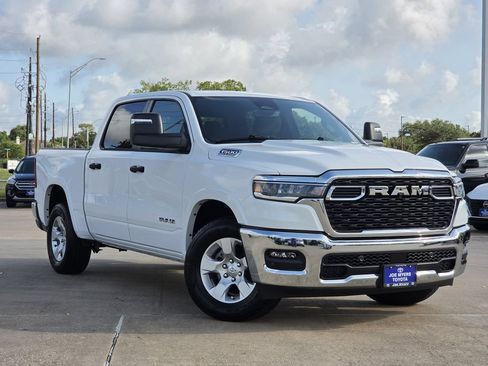 Used 2025 RAM 1500 Big Horn RWD image 2