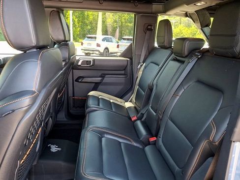 Used 2024 Ford Bronco Badlands AWD/4WD image 10