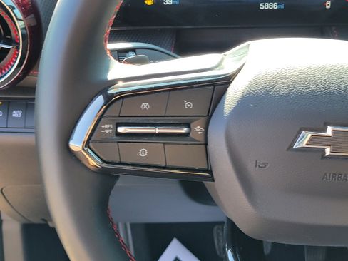 Used 2026 Chevrolet Equinox RS FWD image 23